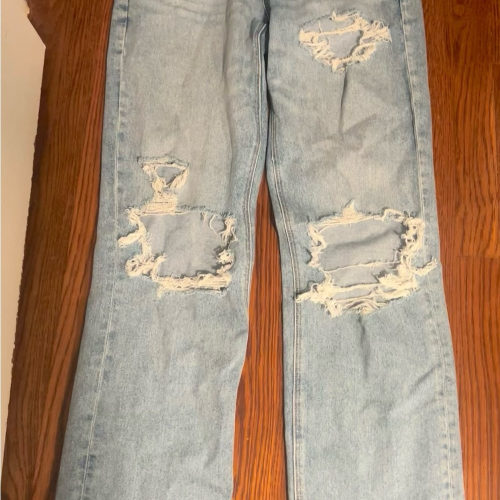 American Eagle Outfitters Light Blue Distressed Boyfriend Jeans